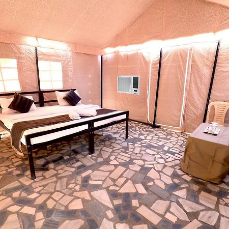 Nova Patgar Tents Hotel Bhuj Exterior photo