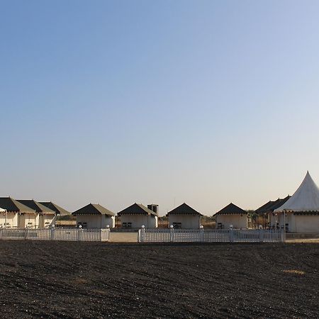 Nova Patgar Tents Hotel Bhuj Exterior photo