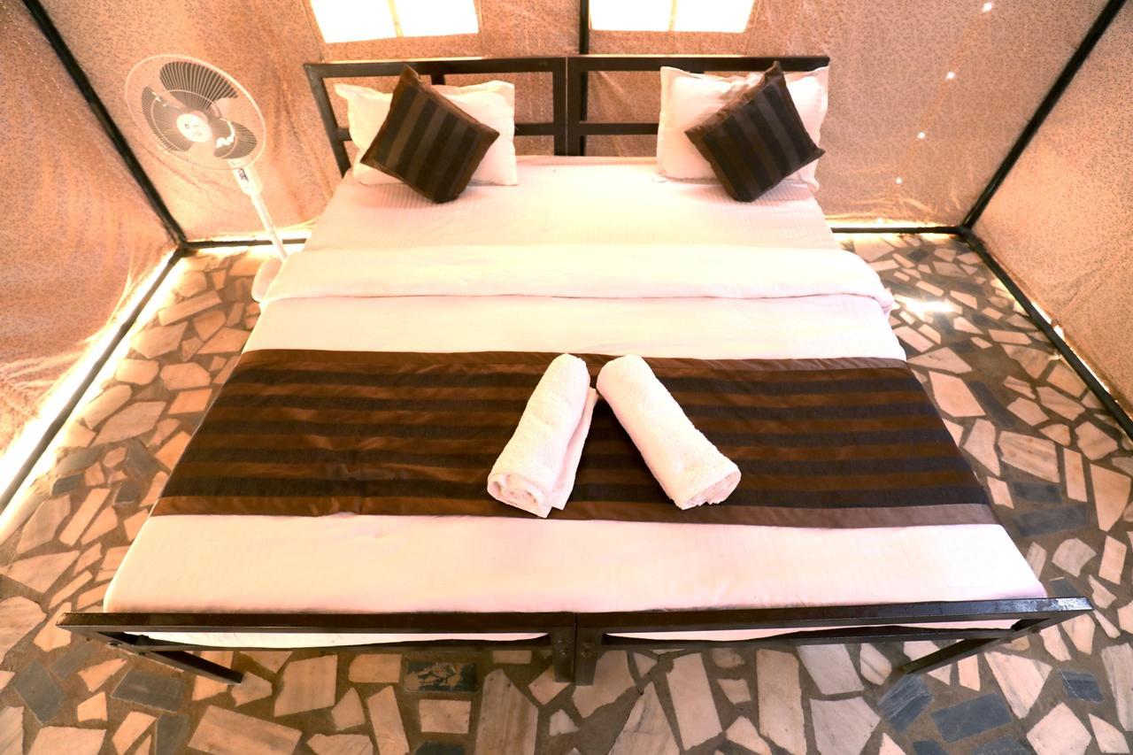 Nova Patgar Tents Hotel Bhuj Exterior photo